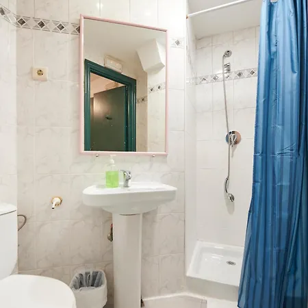 Guest house Areeta 3*